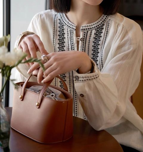 1BF69770-1F7C-49D8-9FEC-CEF7650F8A18