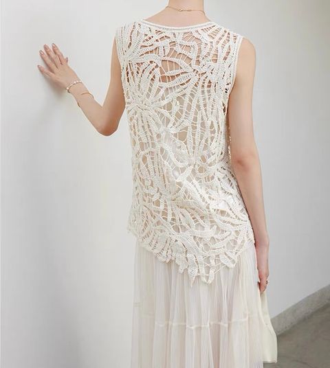 FF4449CC-082B-4E42-A000-5EEAFF6C11C1