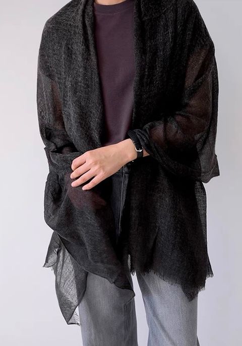 5926C6B8-0B93-482C-9F47-F607AF7CFCA2