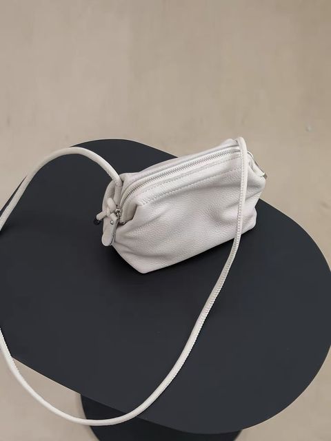 7CE823F3-6229-4C04-97D7-1220DC8C276F