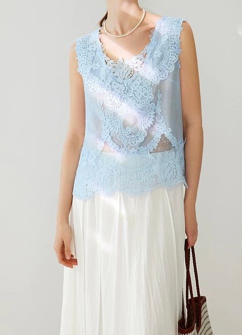 DCBC8CB0-F48D-4534-88E8-3FD619935F12