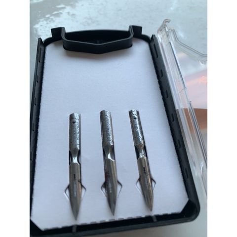 c13f429e3e656b3ea311f01e1e9813b4