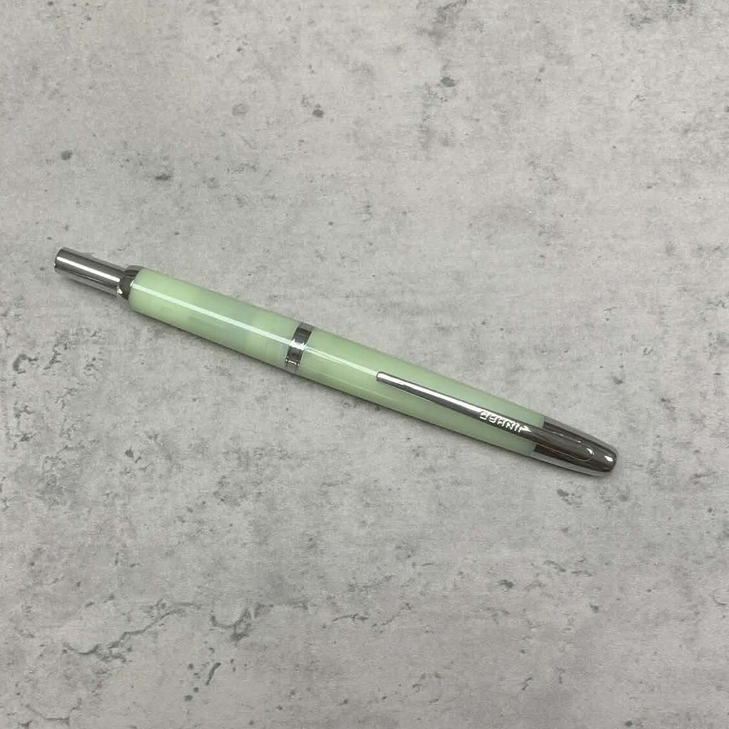 774c04b1-02c3-40a4-8e9b-376b08bce3ad