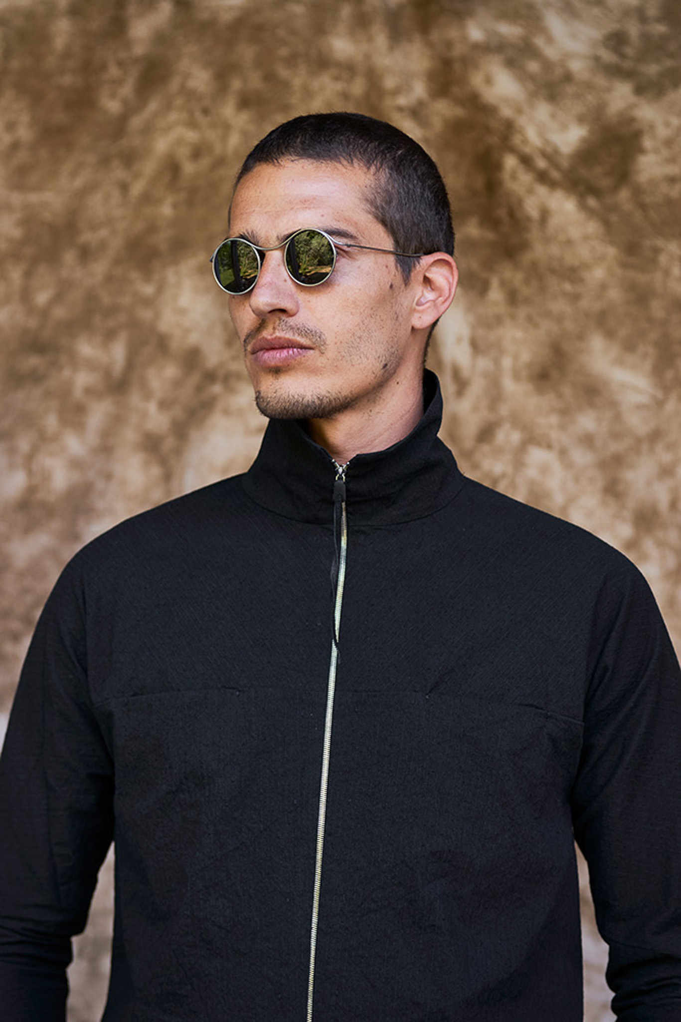 H252DZ-CVPS-BLACK-2
