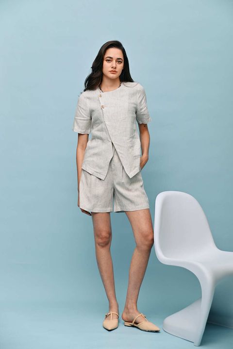 24 OLVE 01 AUG230266