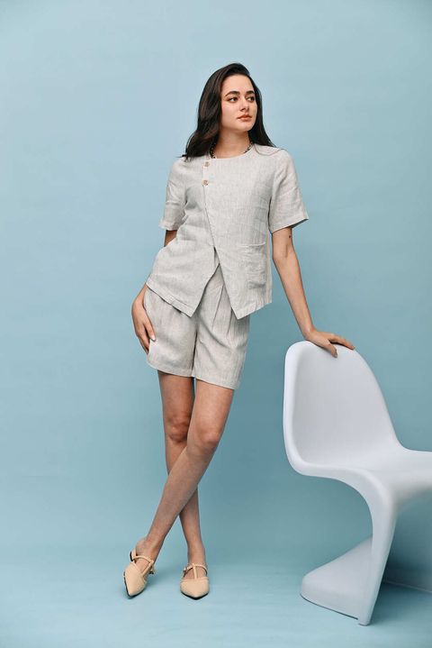 24 OLVE 01 AUG230270