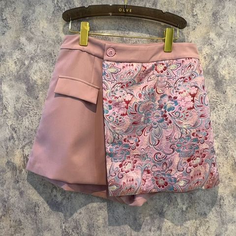 0bc1500a-5a00-45ce-a676-506c8e1b79c4