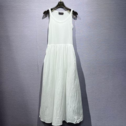 PHOTO-2025-11-12-17-57-42