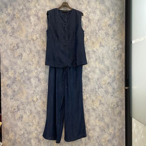 PHOTO-2025-12-10-14-07-53