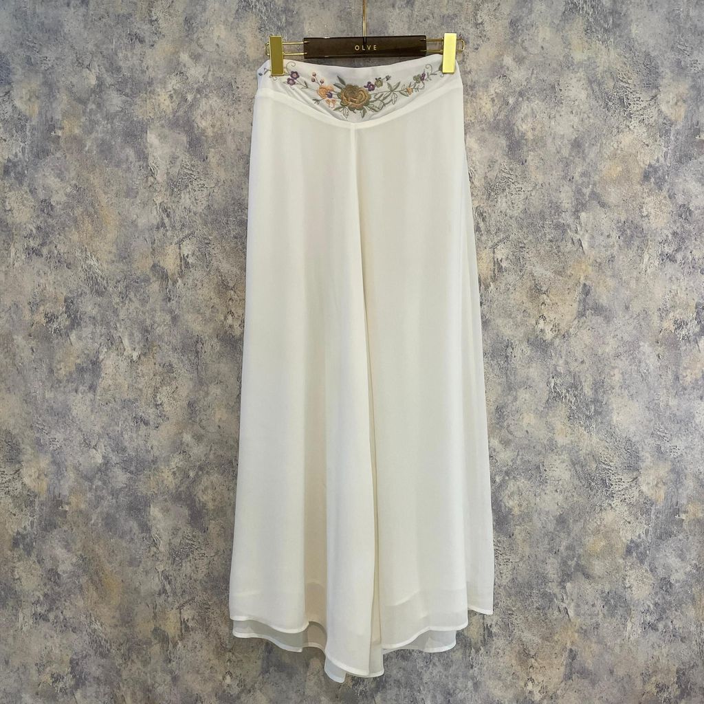 WhatsApp Image 2025-12-18 at 16.55.02 (1)