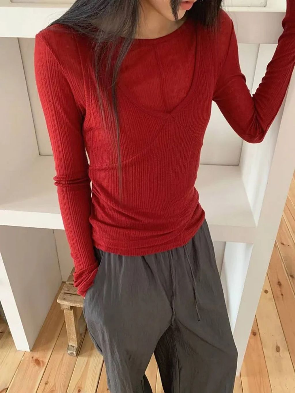 15977889
