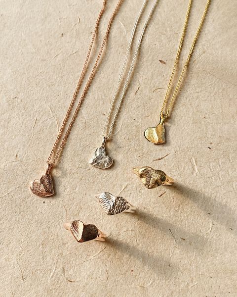 26503842-CF30-4E12-BAC6-424BAA7F2795