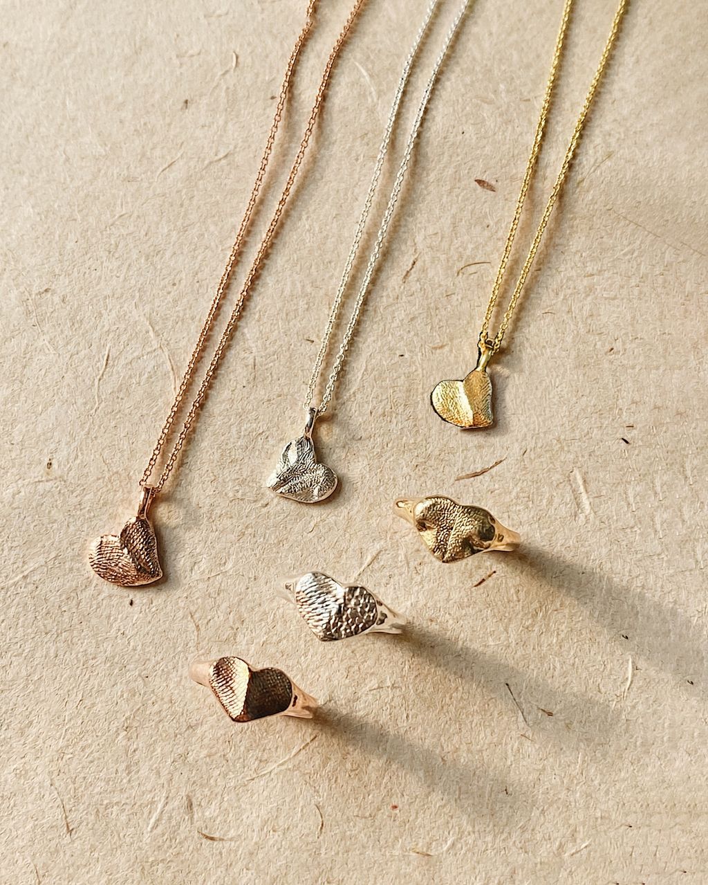 26503842-CF30-4E12-BAC6-424BAA7F2795