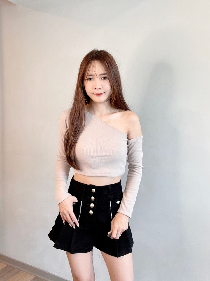 A9D05596-4DC2-4BC6-8BCD-8E0416B3D951