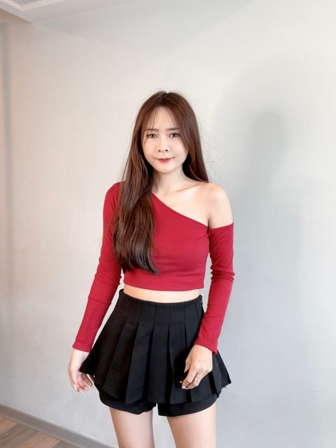 7B435833-EC03-4DB4-9D00-BAA1BC93E650