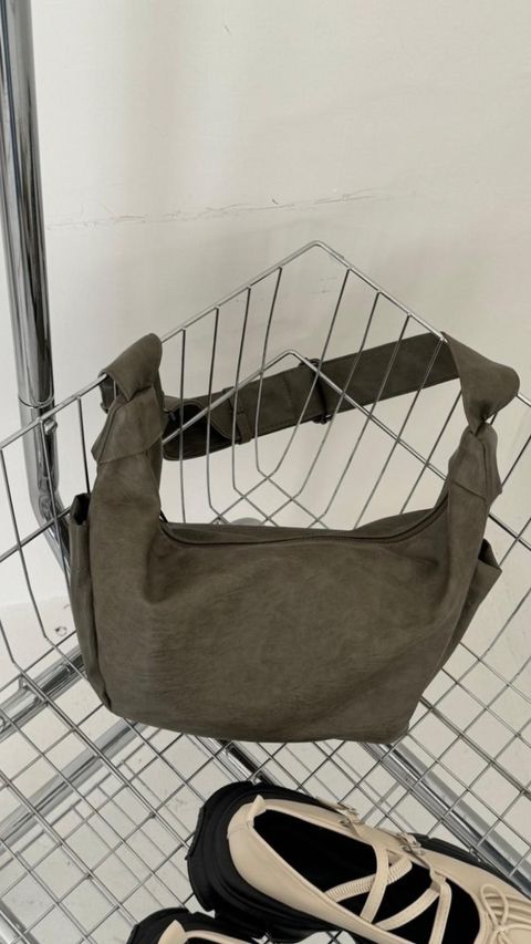 9C8ABFA0-8220-4791-879F-E9DD3627CCFC