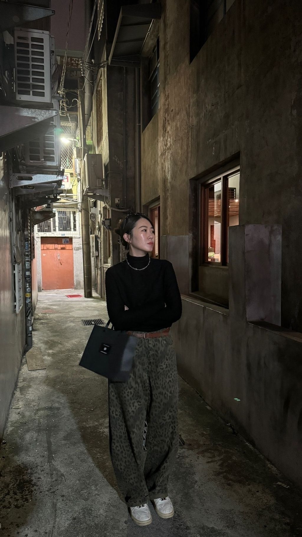 AB2C2901-1707-43E0-86C3-50F13F9D9F4A