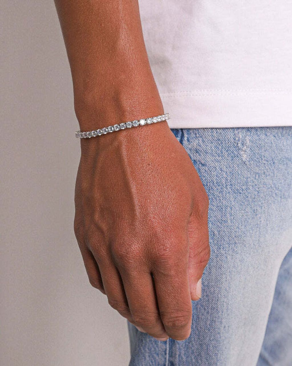 tennisboy-4mm-white-gold-341514_700x.jpg
