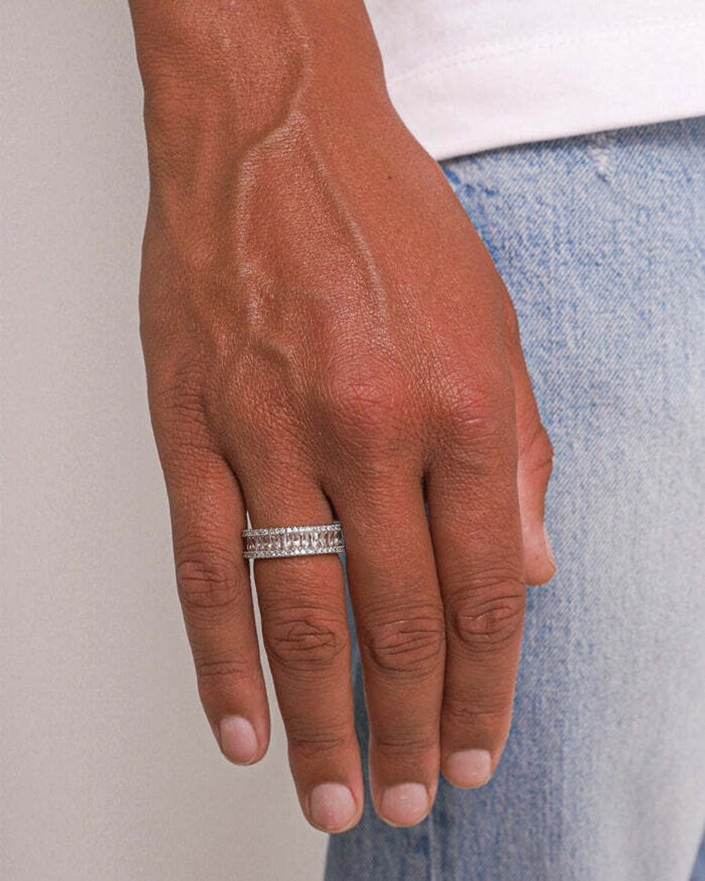 bando-white-gold-142107_700x.jpg