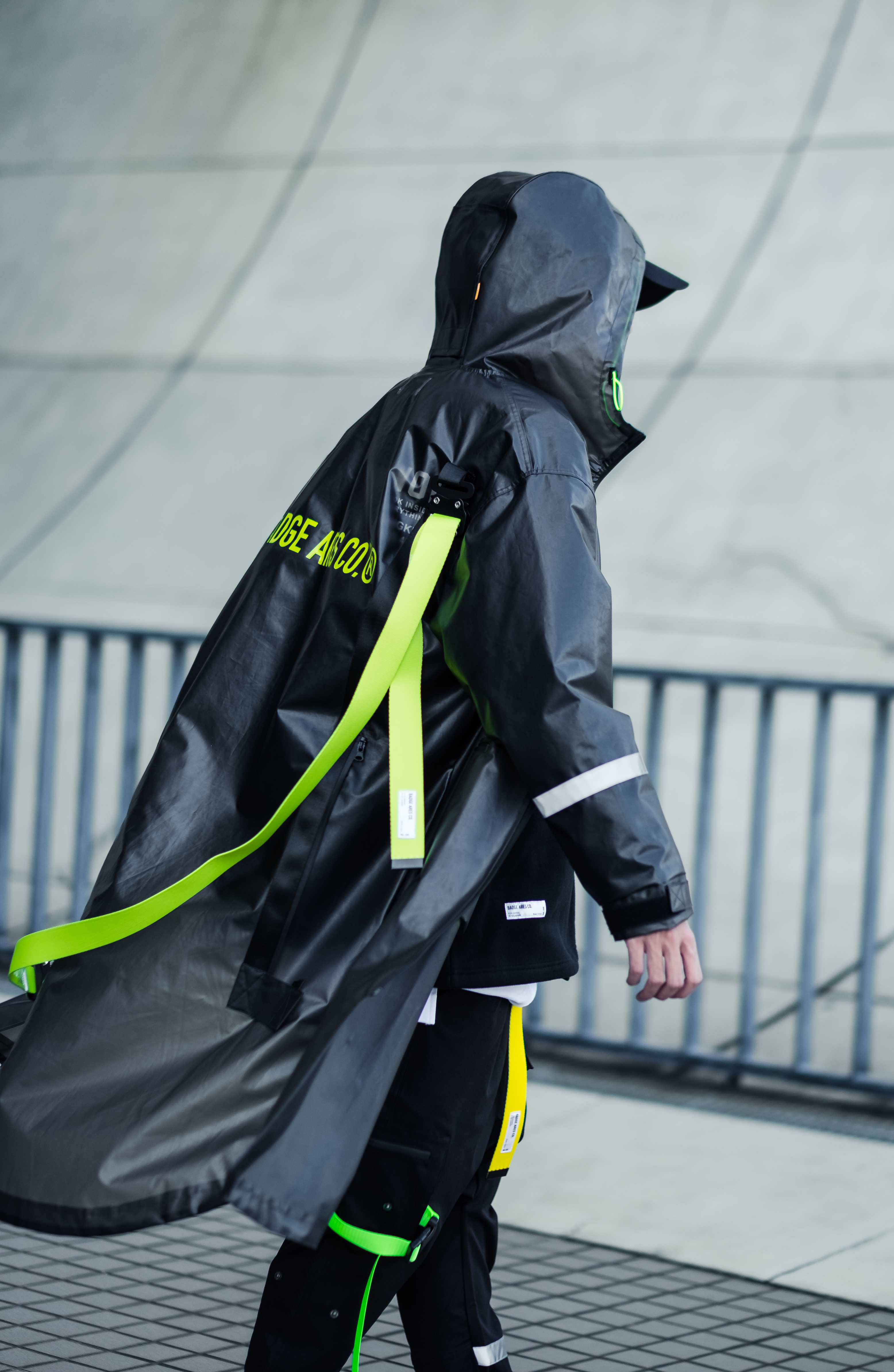 NOMAD_RAINCOAT穿搭03