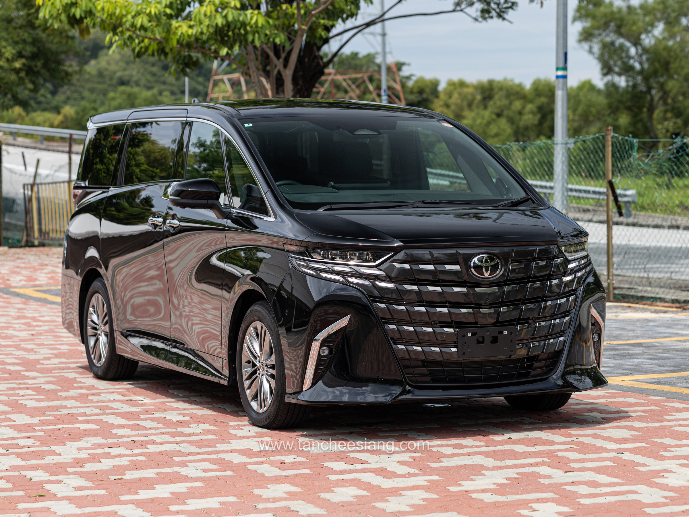 2025 Toyota Alphard Z 2.5 #4778 – CS Tan