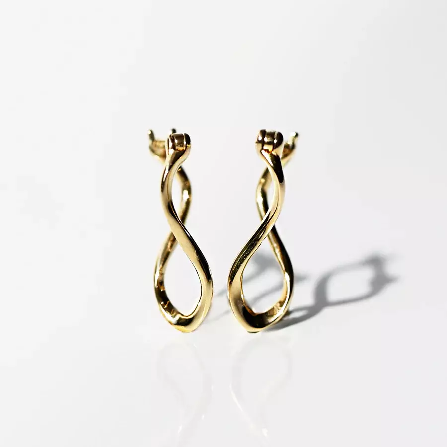 309E0402_182fb480-b311-44c1-bbf6-f898575d12b4_900x