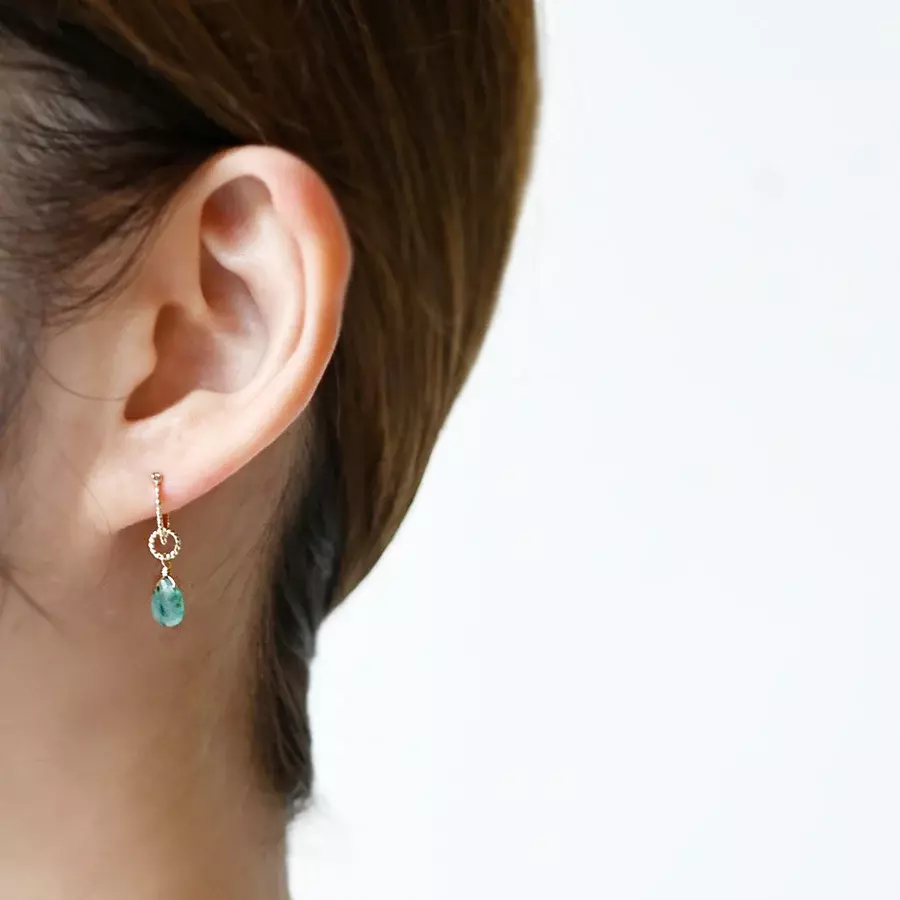 406021a6bfd740db3cf4f48df94e2d7d_900x