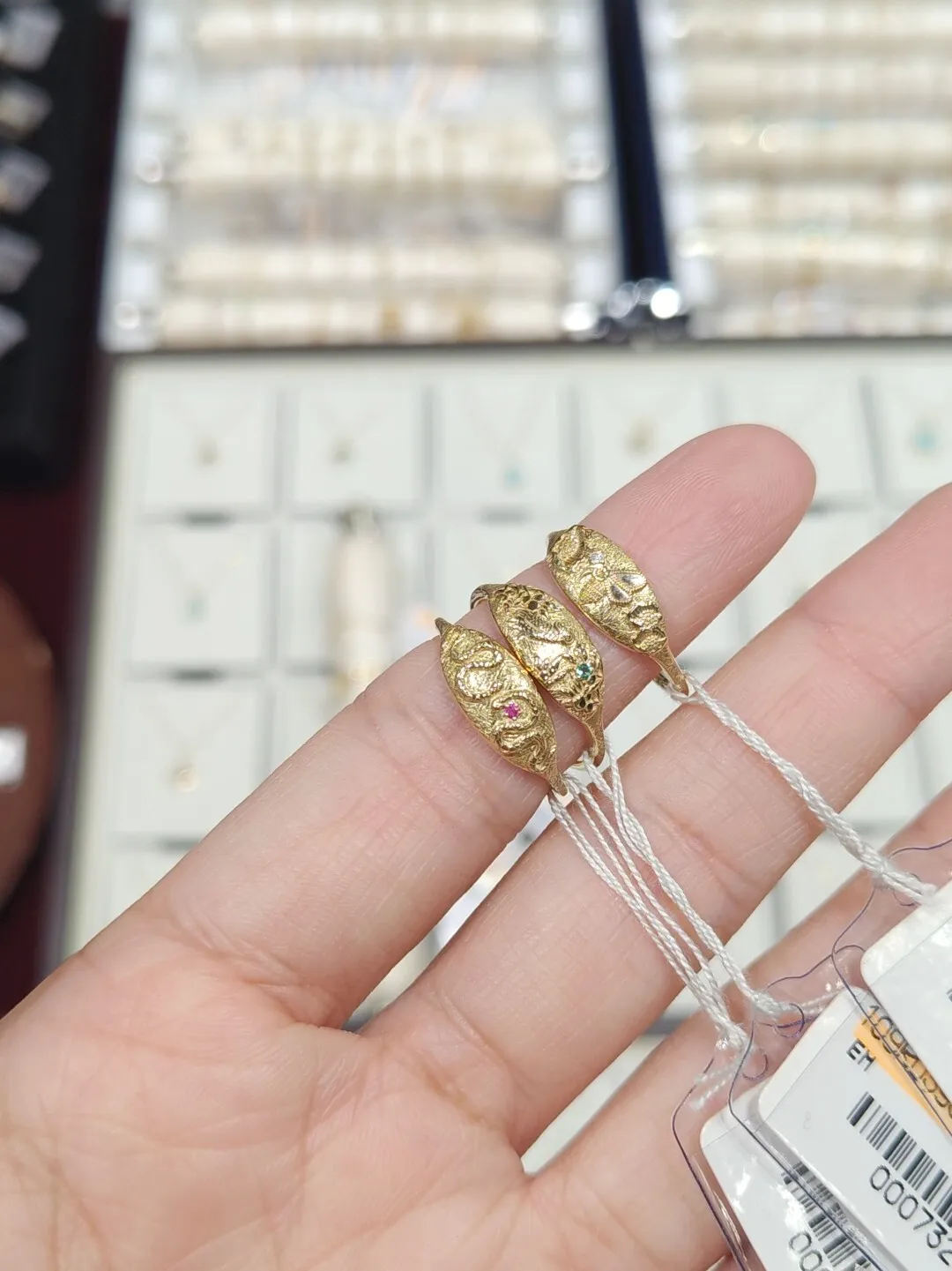 Screenshot_20251030-195838_Gallery_1