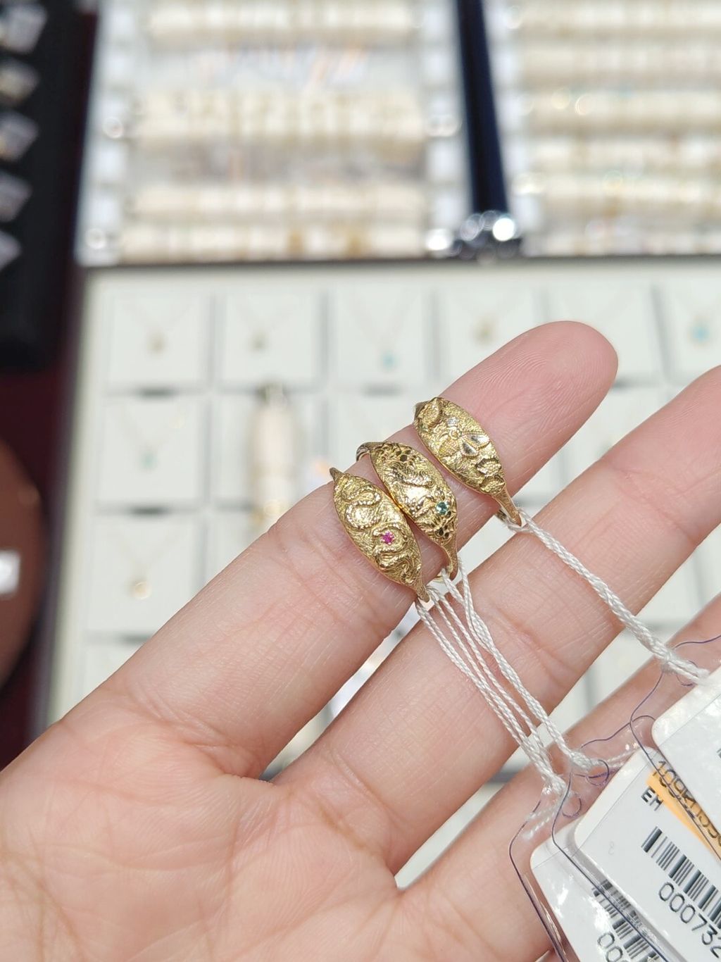 Screenshot_20251030-195838_Gallery_1