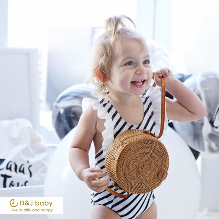 黑白條紋女童泳裝 - D&J baby1.jpg
