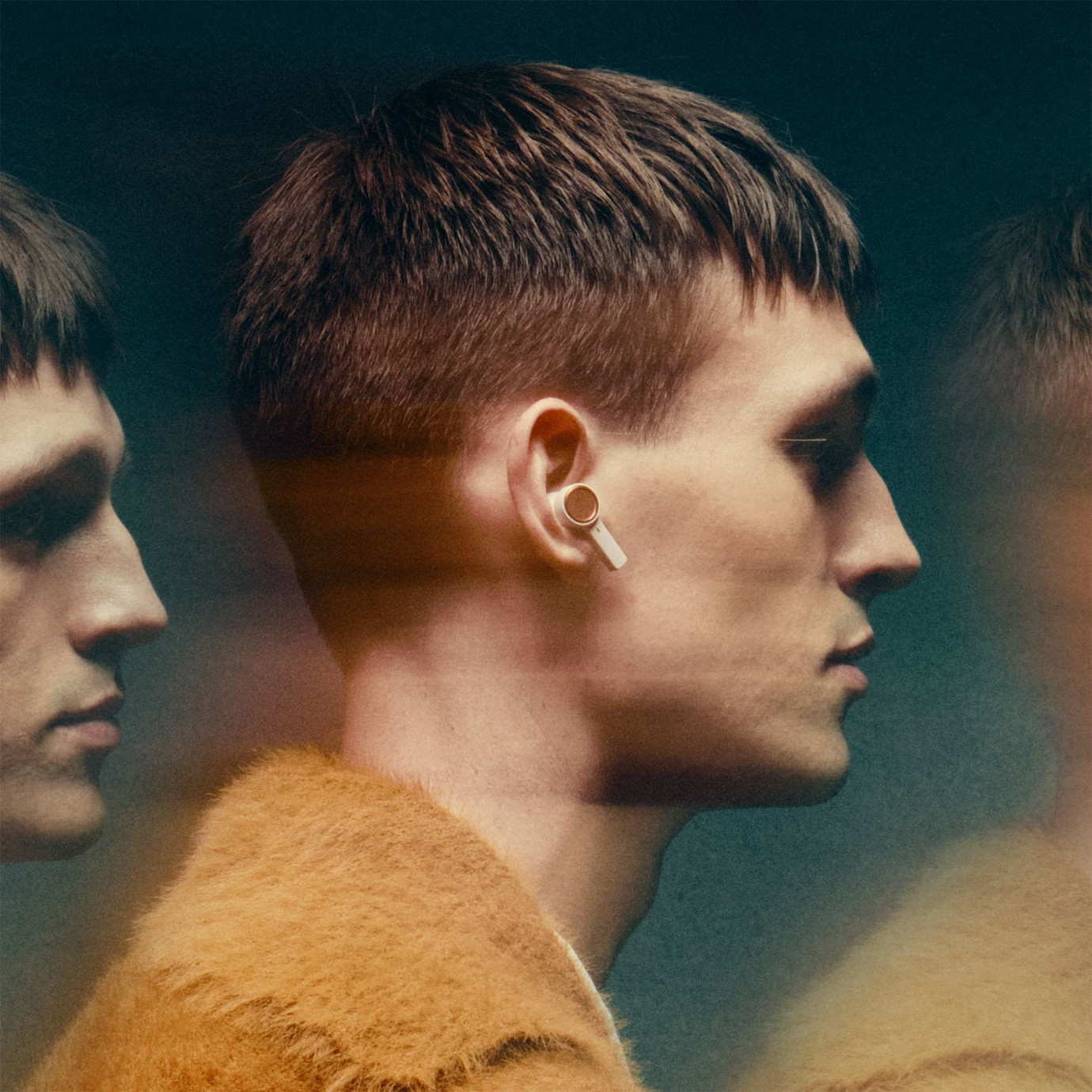 Lifestyle-beoplay-eleven-1x1-SoundFit