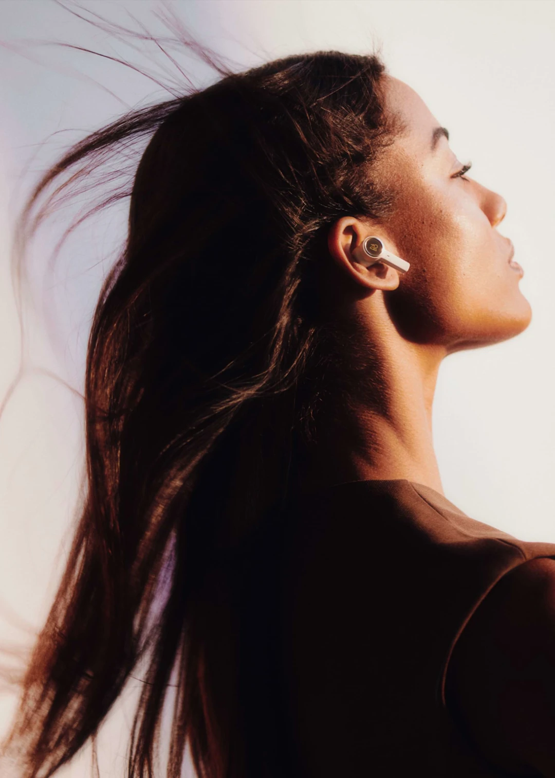 Lifestyle---Beoplay-EX---0562---The-Gift-Of-Music-2023---2000x2800