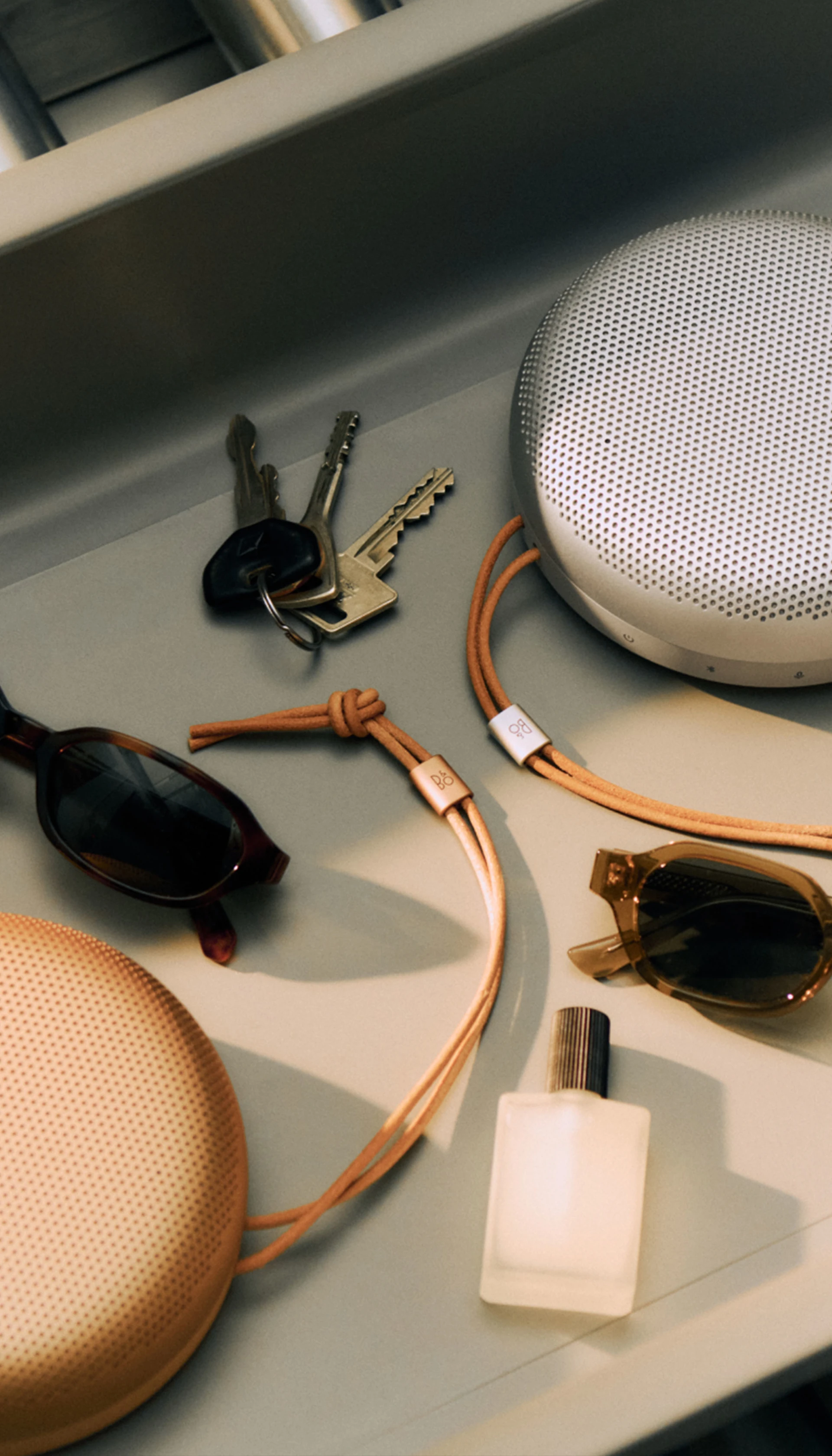 Beautyshot-Beosound-A1-3rd-Gen-00163-s2000x3500px