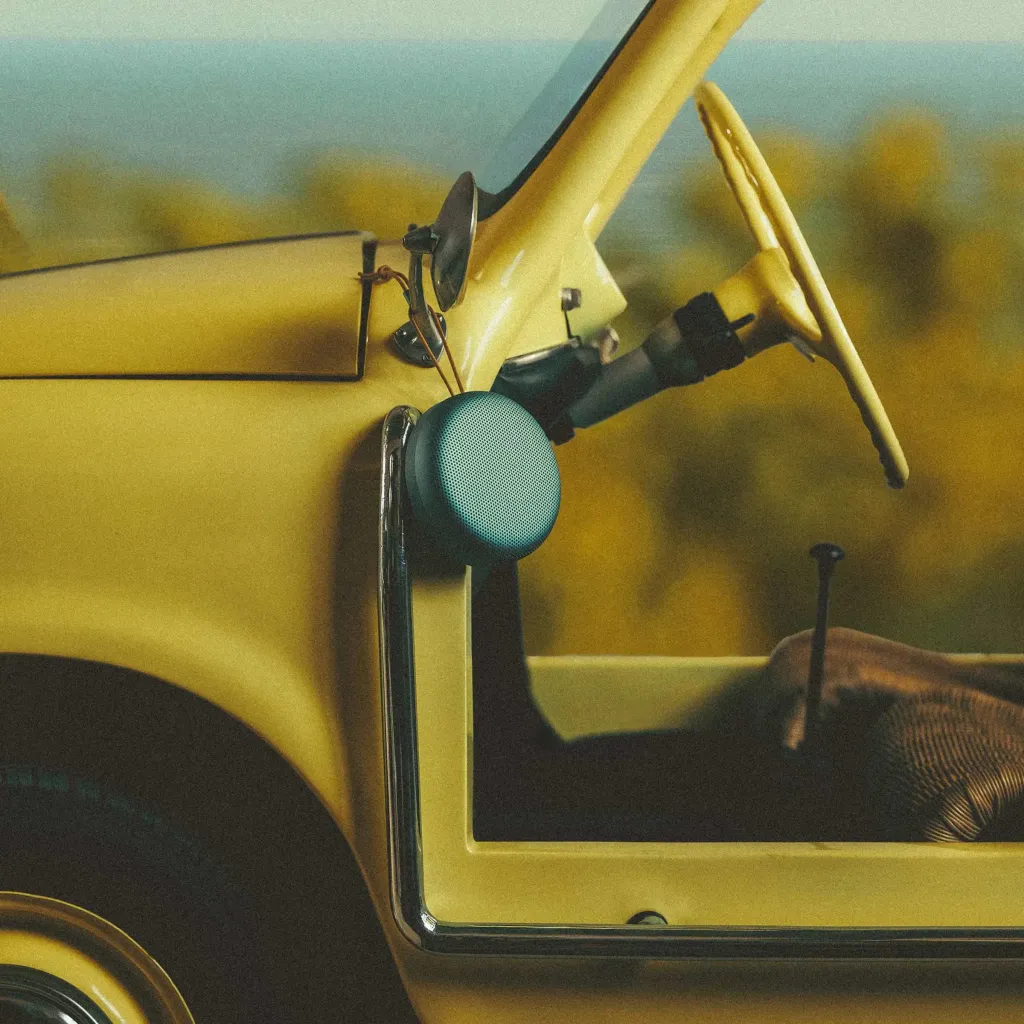 Beautyshot-Beosound-A1-3rd-Gen-Yellow-Jeep-s2000x2000px