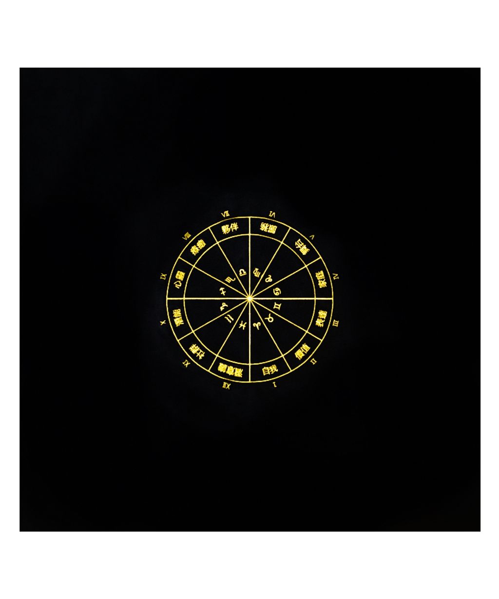 d873e792-black-gold-lettering-00