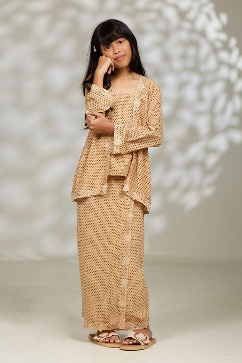 Surina4