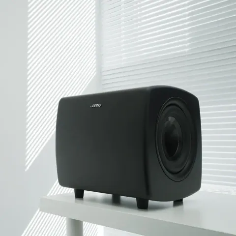 Jamo-Cube-Subwoofer-black-lifestyle-840-840
