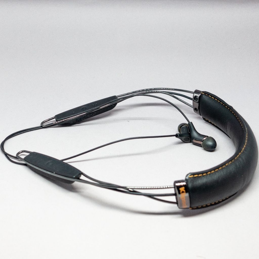 klipsch_r6_neckband_headphones_1542028447_02f0a4130.jpg