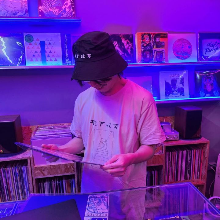 34283