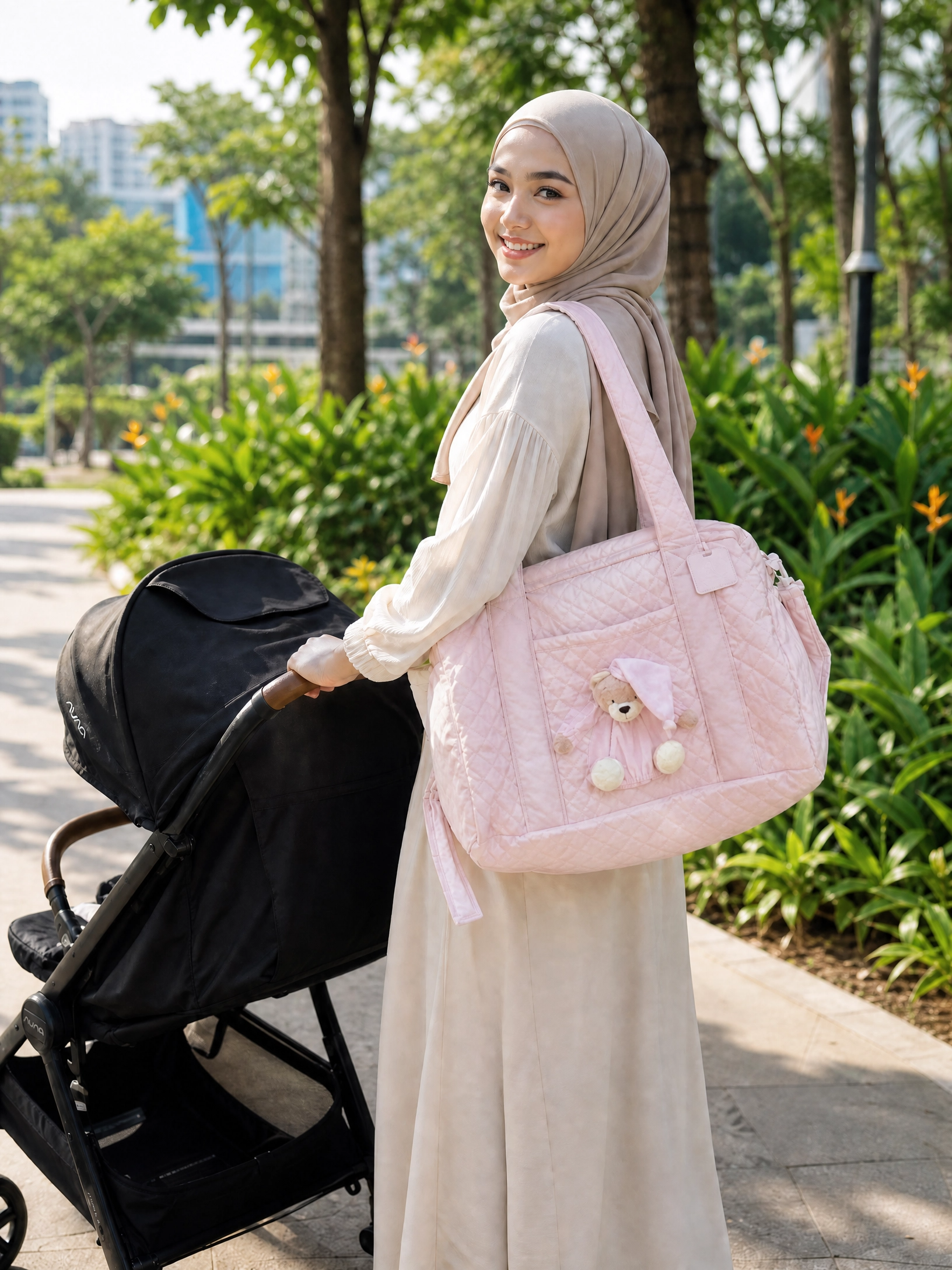 pink_mama_bag_lifestyle