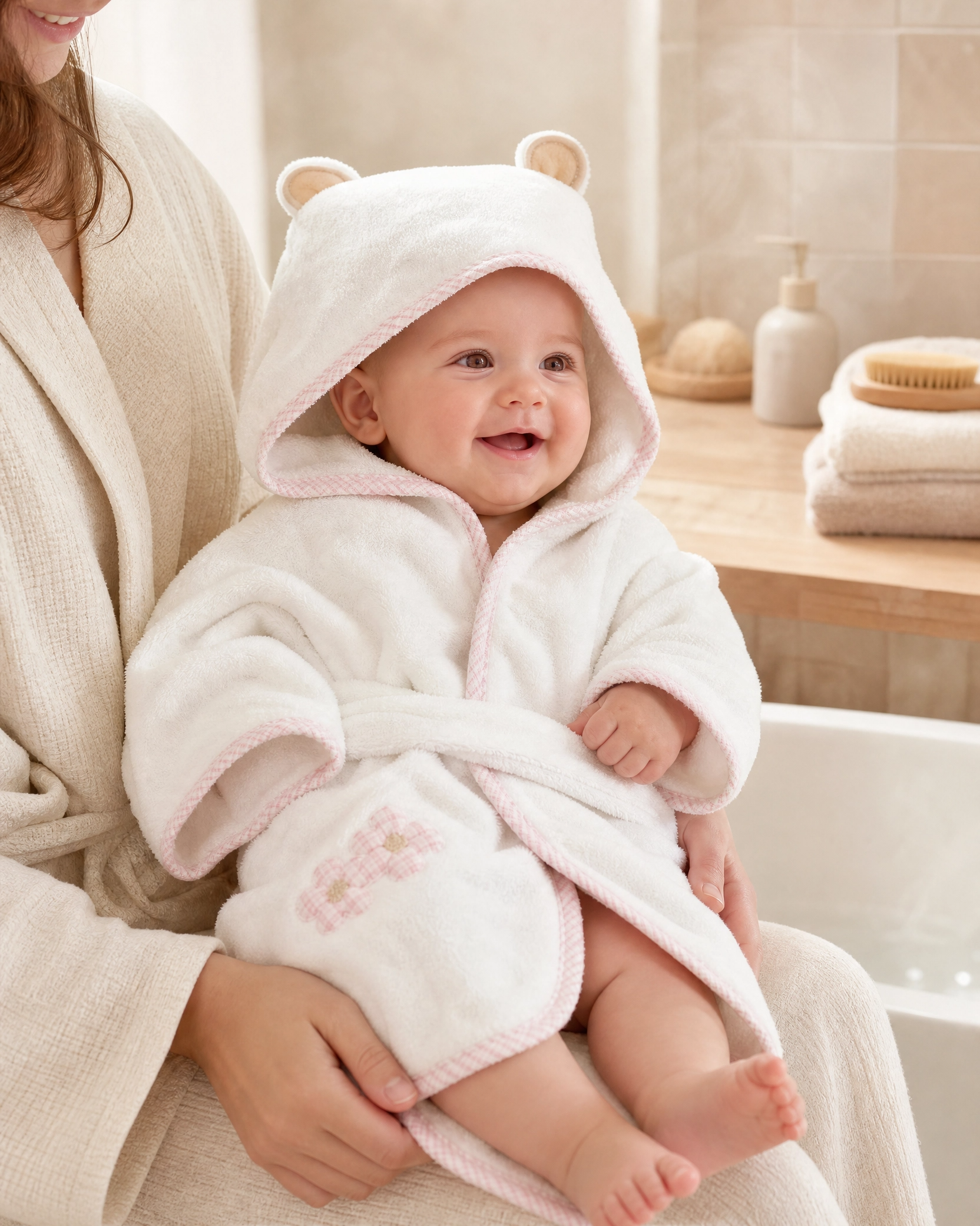 snuggle_bath_robe_lifestyle