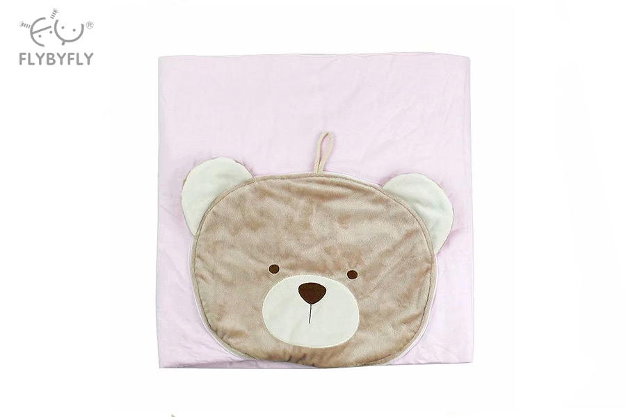 3D Bear pillow + blanket - pink .jpg