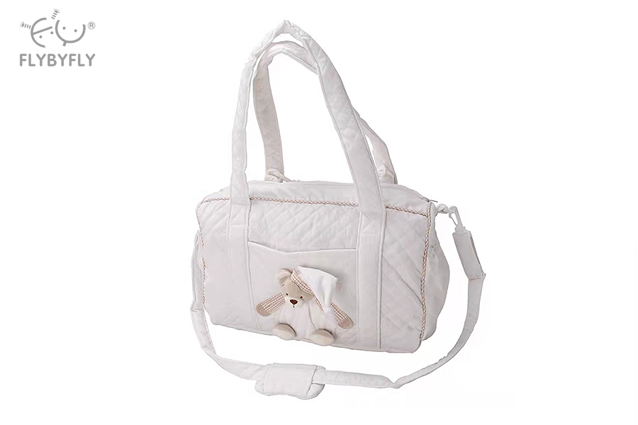 3d bear mama bag - white.jpg