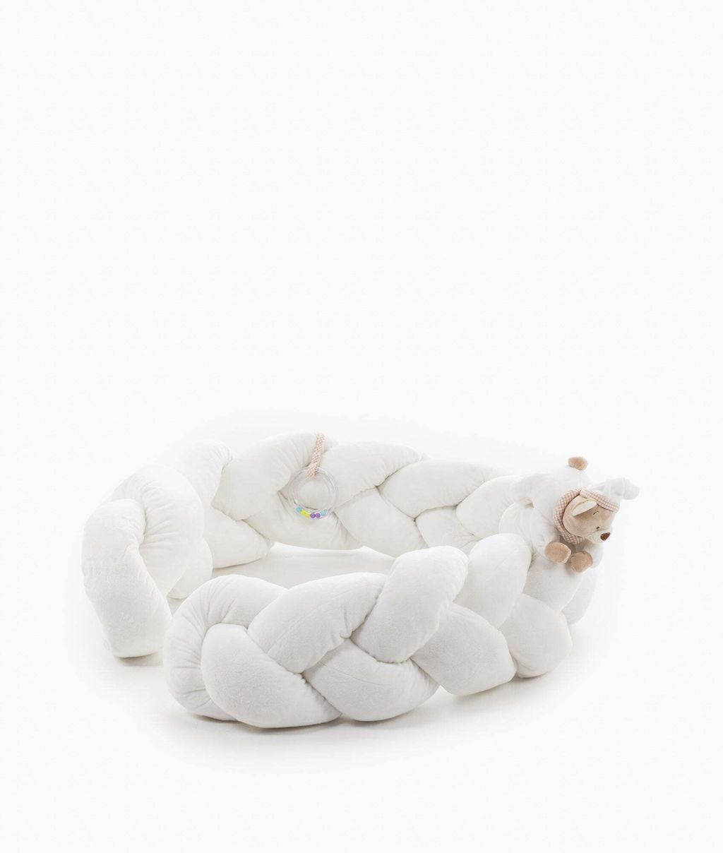 braided-bumper-beige-897