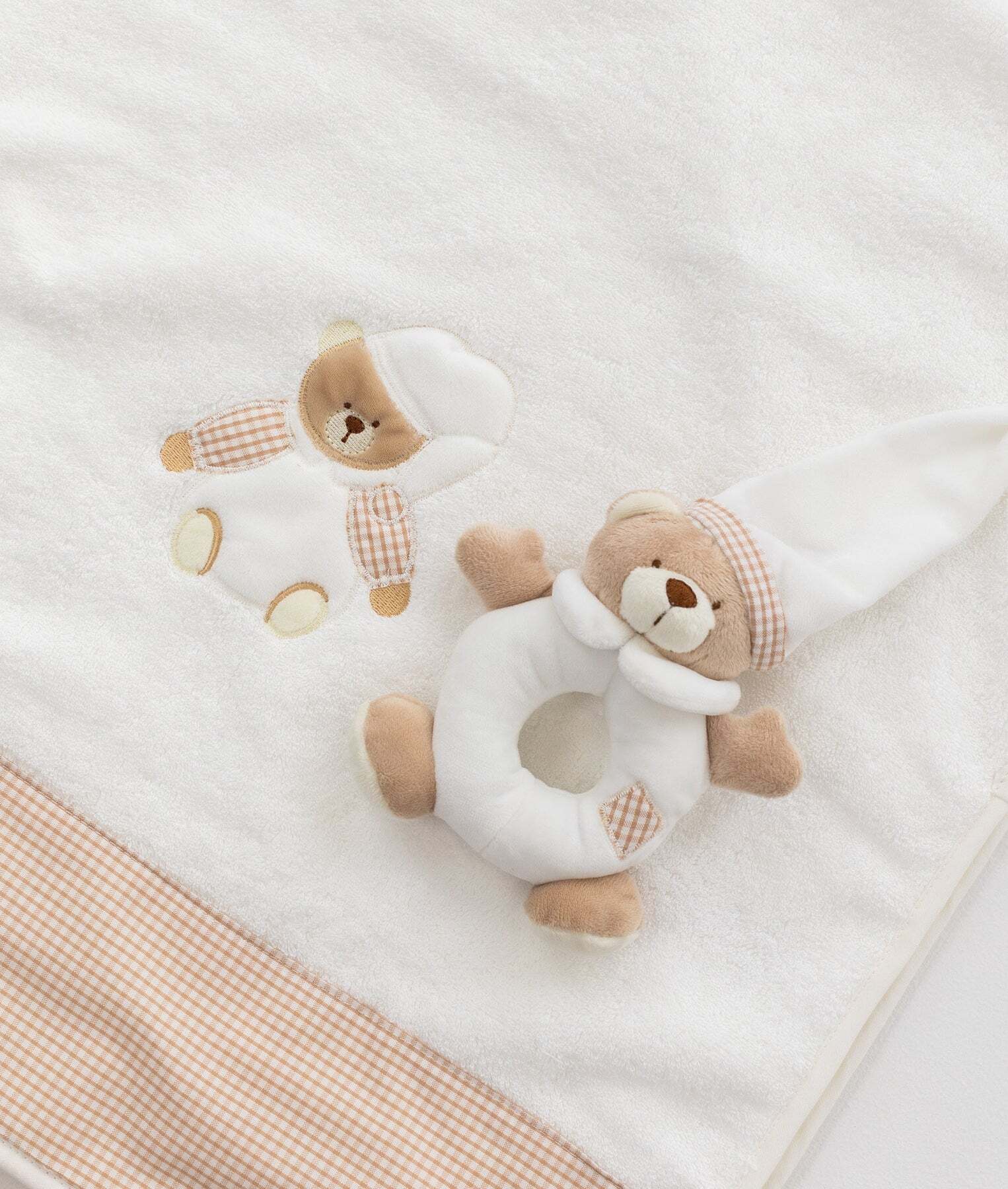 bear-towel-rattle-set-beige-435_1800x1800