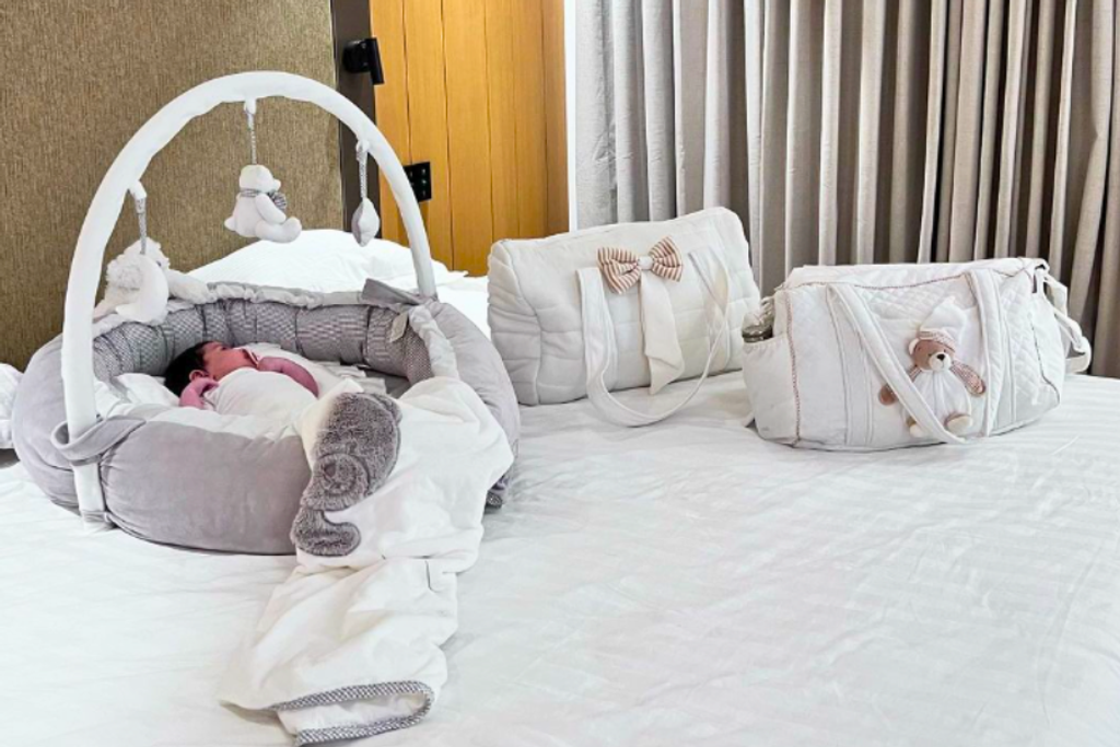 3d bear mama bag white