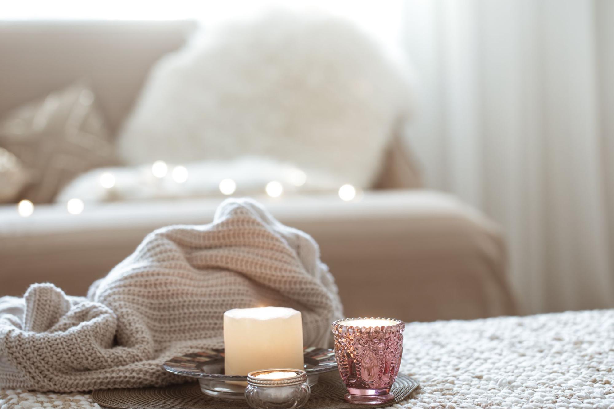 Layering Scents at Home: How to Mix Candles & Waxes Like a Pro