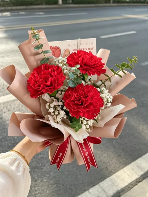 Red Carnation Bouquet 89