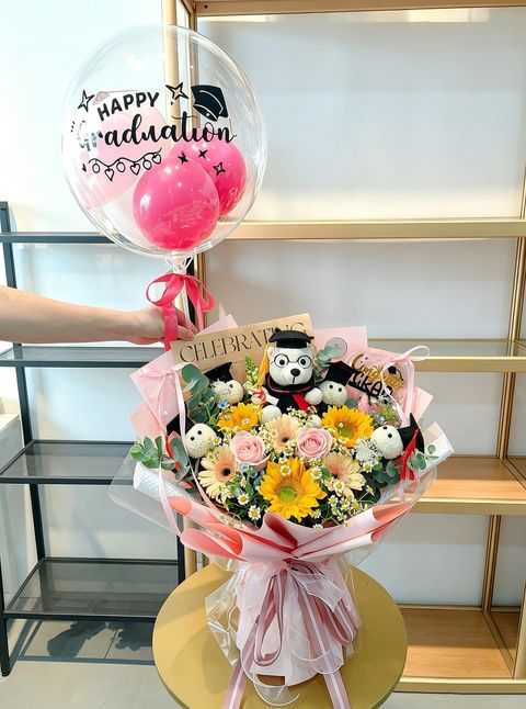 Pink Graduation Bouquet 01