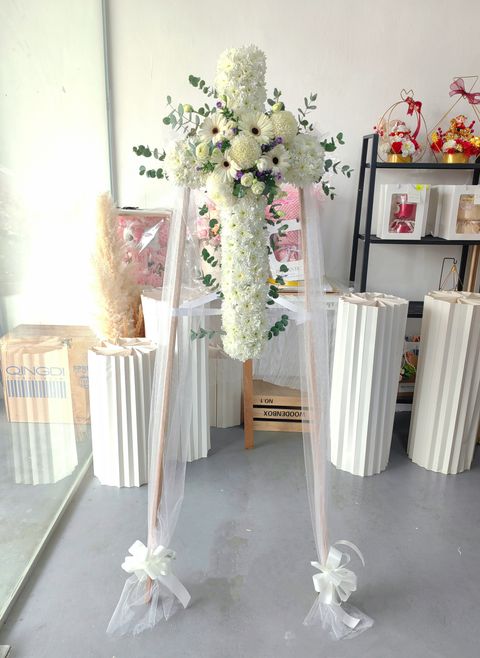 十字架花圈 Cross Condolences Flowers 01